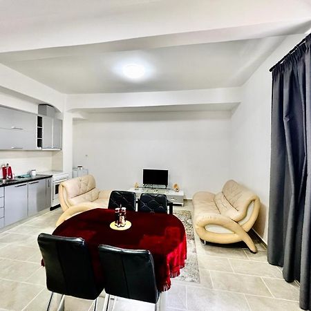 Kristian Apartments Berat Exterior photo